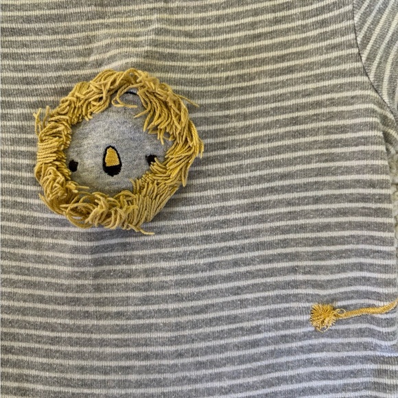 Gray Striped Short Sleeve Bodysuit with 3D Lion Face and Tail. By Just Born 12m - Picture 2 of 4